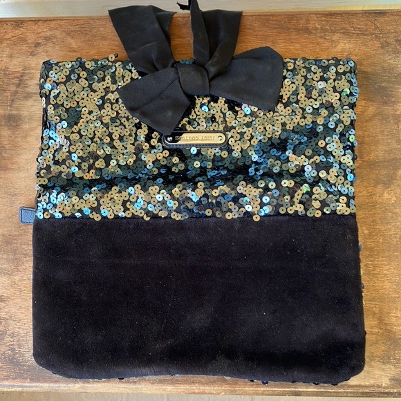 Juicy Couture Blk Velvet with Greenish Blue Iridescent Sequins & Blk Bow Clutch - Picture 12 of 16